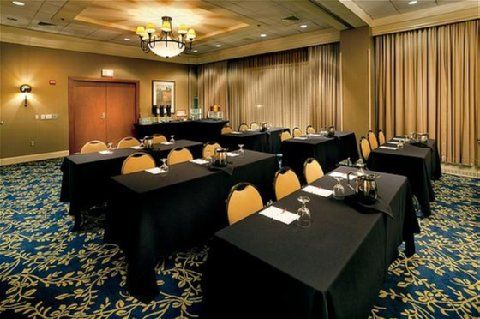 Hotel Crowne Plaza Harrisburg-hershey By Ihg Harrisburg
