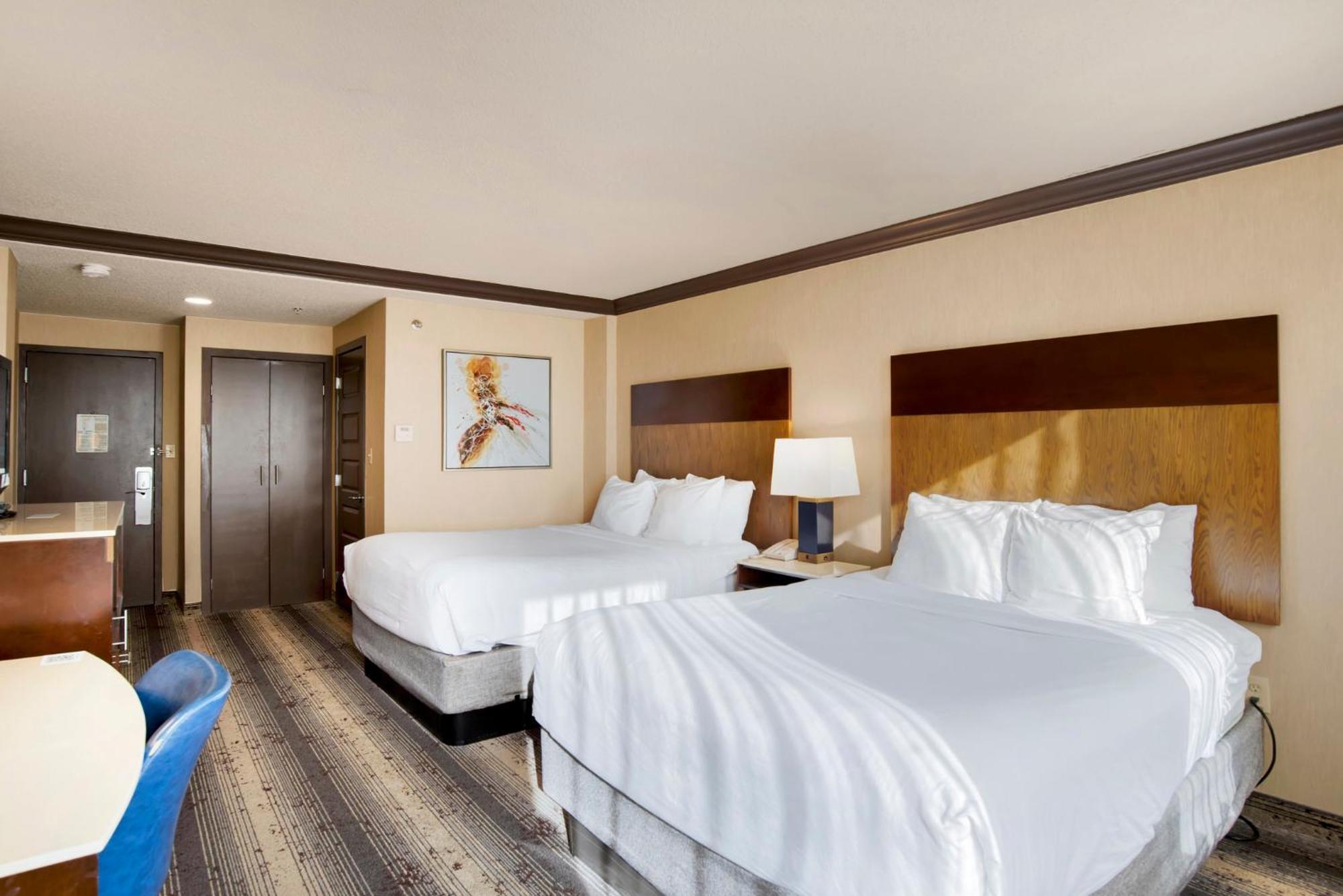 Crowne Plaza Harrisburg-hershey By Ihg 4*