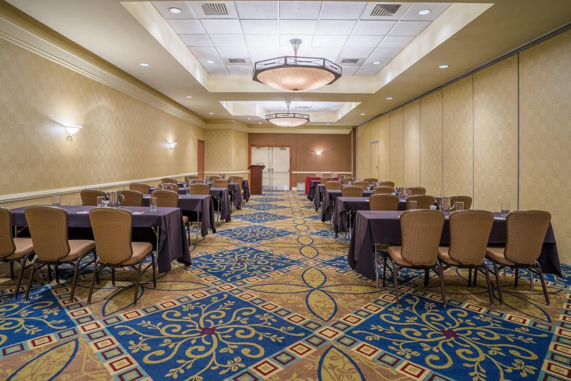 Crowne Plaza Harrisburg-hershey By Ihg Hotel 4*